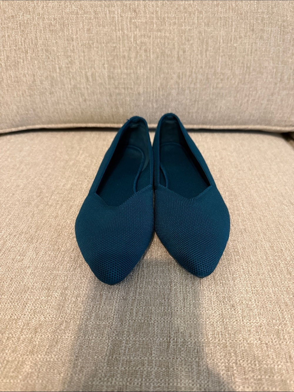 Amazon Pointed Knit Ballet Flats in Teal Blue